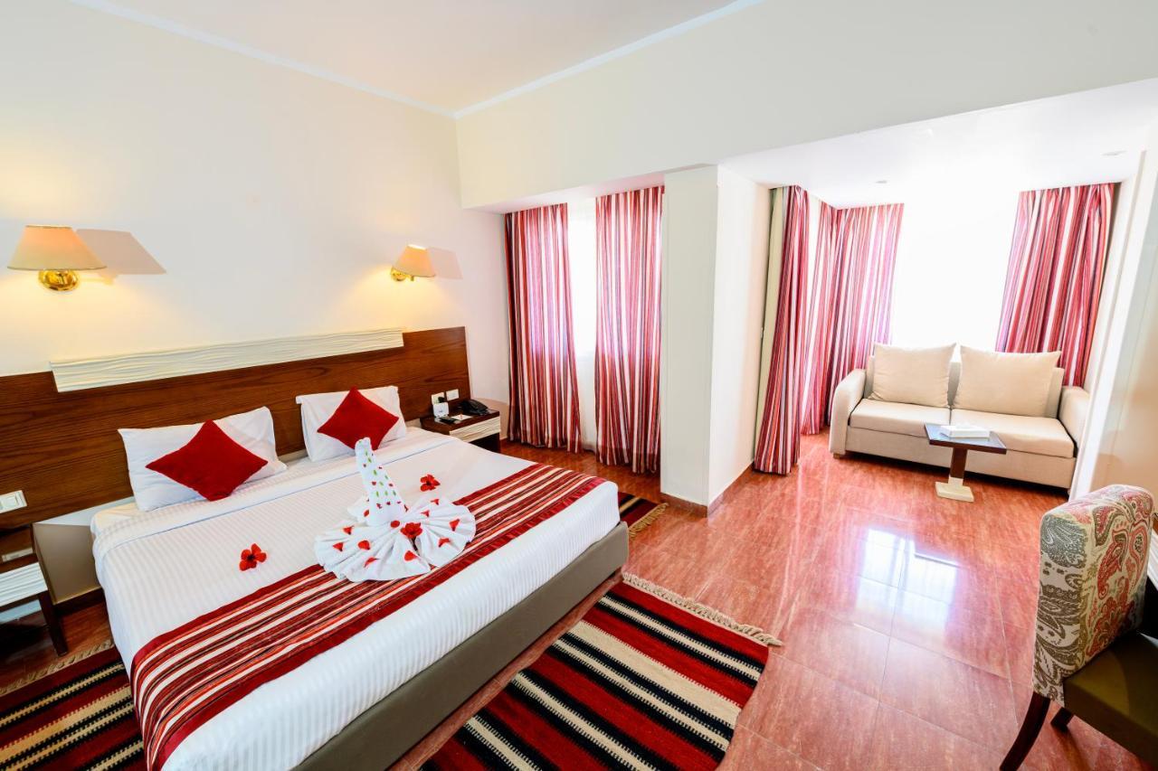Golden Beach Resort Hurghada Bagian luar foto