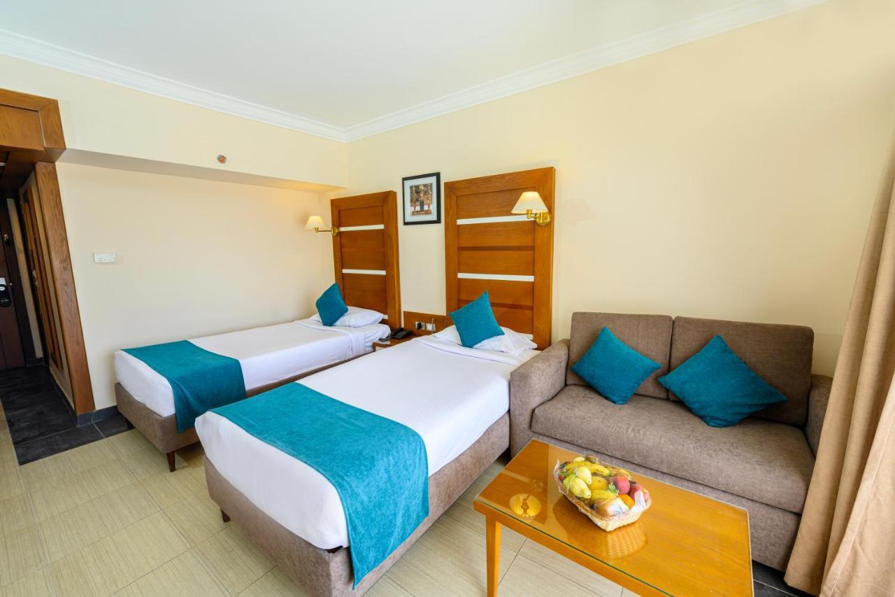 Golden Beach Resort Hurghada Bagian luar foto